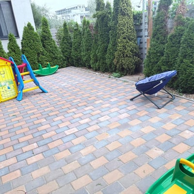 Аренда комфортной 2-комнатной квартиры с двориком, 41 м², Мамаия Норд, Констанца, Румыния